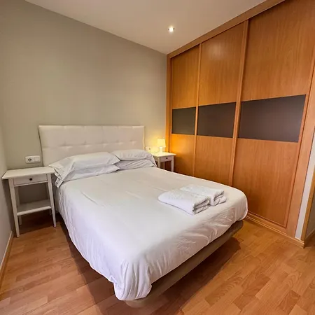 Berrueta 11-1b Colegiata Apartman *
